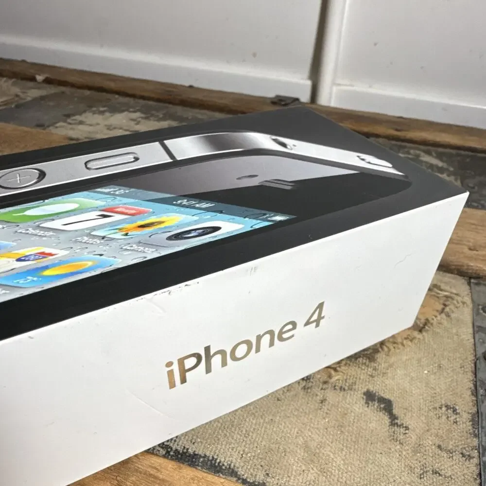 Apple iPhone 4 16GB Black 5MP Smartphone PARTS